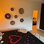 Marie - Jacuzzi Prive & Sauna Bed & Breakfast 4*