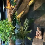 Marie - Jacuzzi Prive & Sauna Bed & Breakfast 4*
