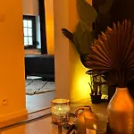 Marie - Jacuzzi Prive & Sauna