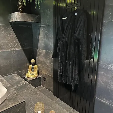 Marie Bed and Breakfast 4*