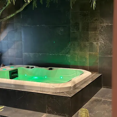 B&B Marie - Jacuzzi Prive & Sauna