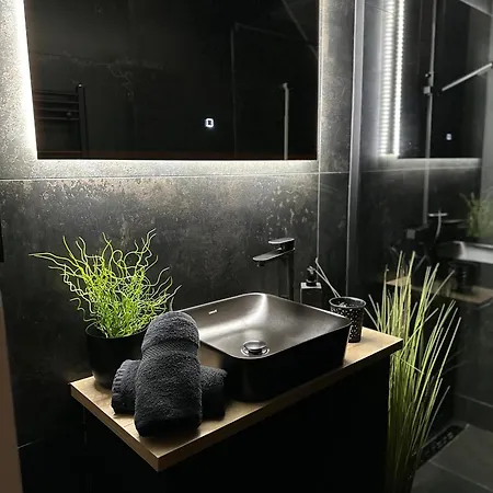 Marie - Jacuzzi Prive & Sauna 4* 베르비에